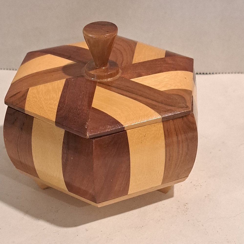 Vintage Hexagonal Wooden Trinket Box with Lid Striped